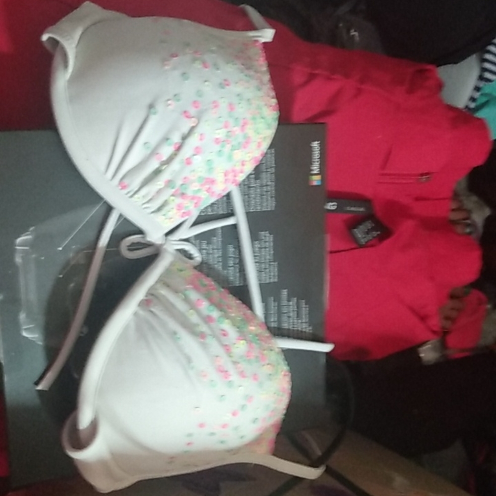 Victoria secret bra white w sequins size 34B